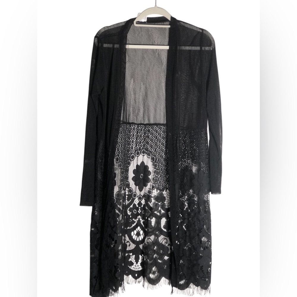 Sirenlily Maternity black sleet open front lace lightweight top Sz Medium. NWT